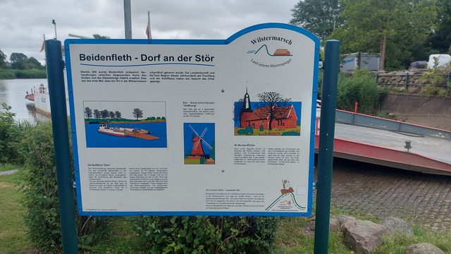 12 Fähre