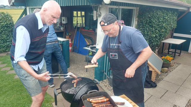 3 Grillen